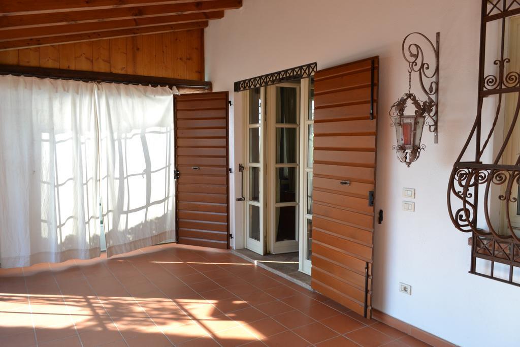 La Favola Sirmione Villa Buitenkant foto