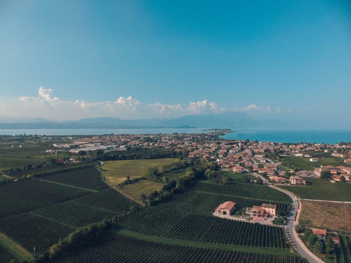 La Favola Sirmione Villa Buitenkant foto