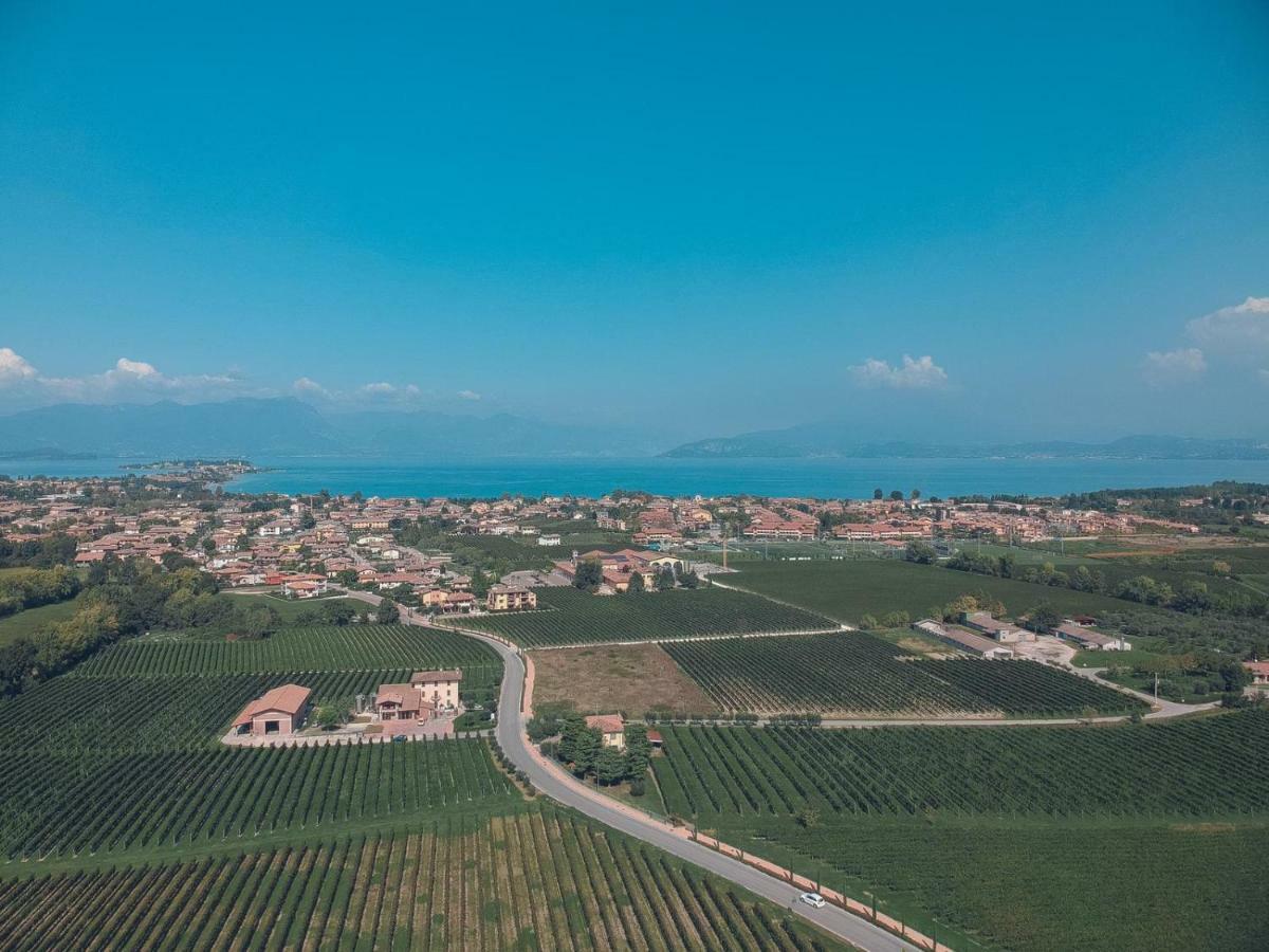 La Favola Sirmione Villa Buitenkant foto