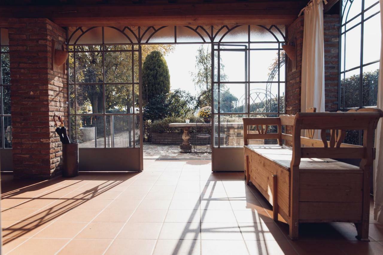 La Favola Sirmione Villa Buitenkant foto